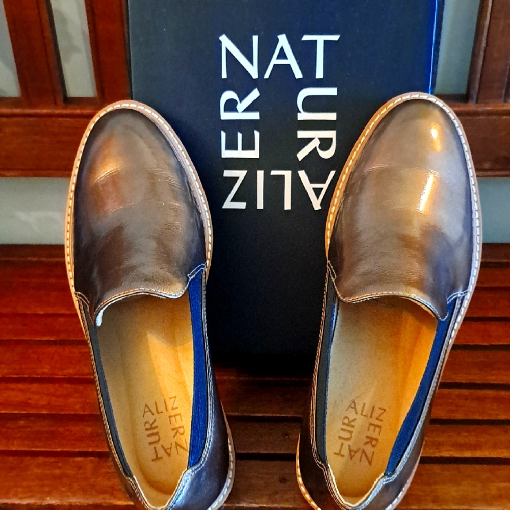 Naturalizer Brown Loafers Sleek Slip-Ons